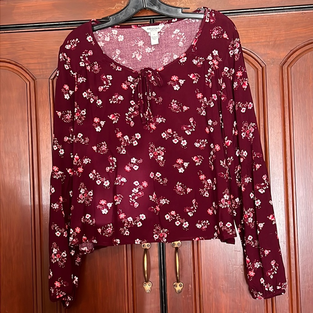 Arizona Jean Co Flowered V Neck Elastic Hem Sleeve Shirt Size Medium